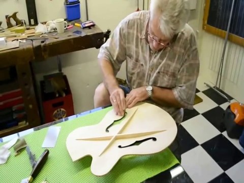 Building an Homemade Archtop Jazz Guitar! DIY