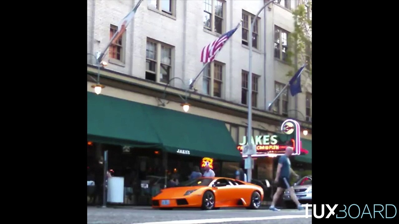 Ride d'une Lamborghini en BMX