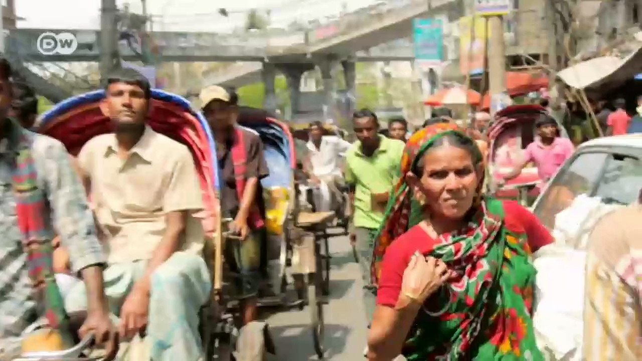 Fragebogen Bangladesch - Nazma Akter | Global 3000