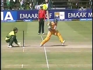 Afridi and Hafeez Amazing Bowling Vs Australia