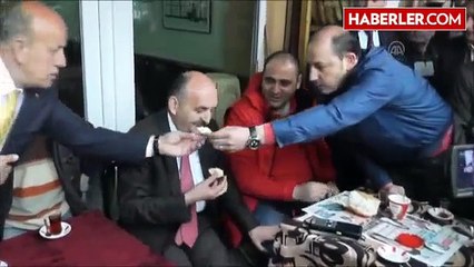 Müezzinoğlu, Bisiklete Binip Vatandaşla Kahvaltı Yaptı