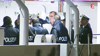 Naufrage en Méditerranée : le commandant du chalutier et un membre d'équipage arrêtés