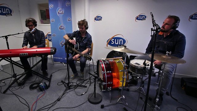 SUN MUSIC ADDICT 17 avril 2015 : The ones - Under the light