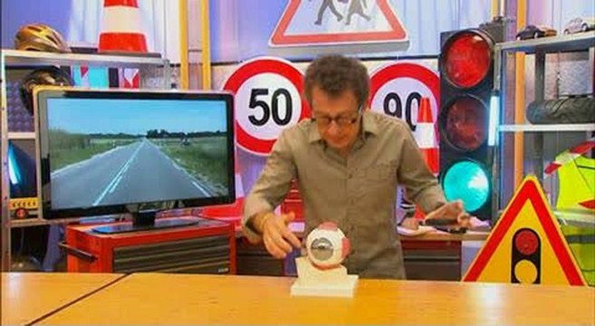 C'est Pas Sorcier : les effets de l'alcool sur la vision