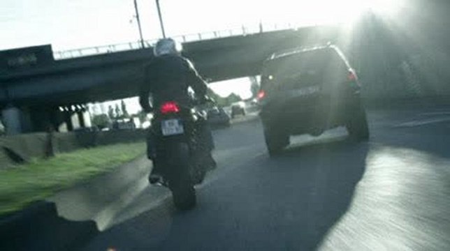 A moto, le plus grand danger, c'est de penser qu'il n'y en a pas - 60 secondes