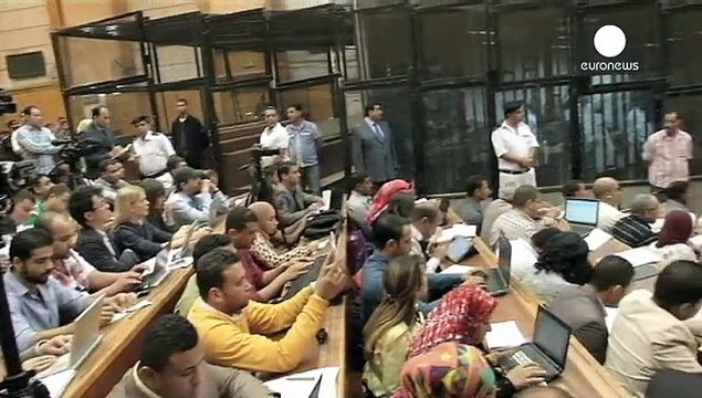 Egypte : l'ex-président islamiste Morsi échappe à la peine capitale