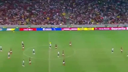 Angry Flamengo player gives ref incredibly hard handshake after 1-0 defeat to Vasco