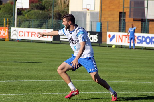 Gignac nettoie la lucarne