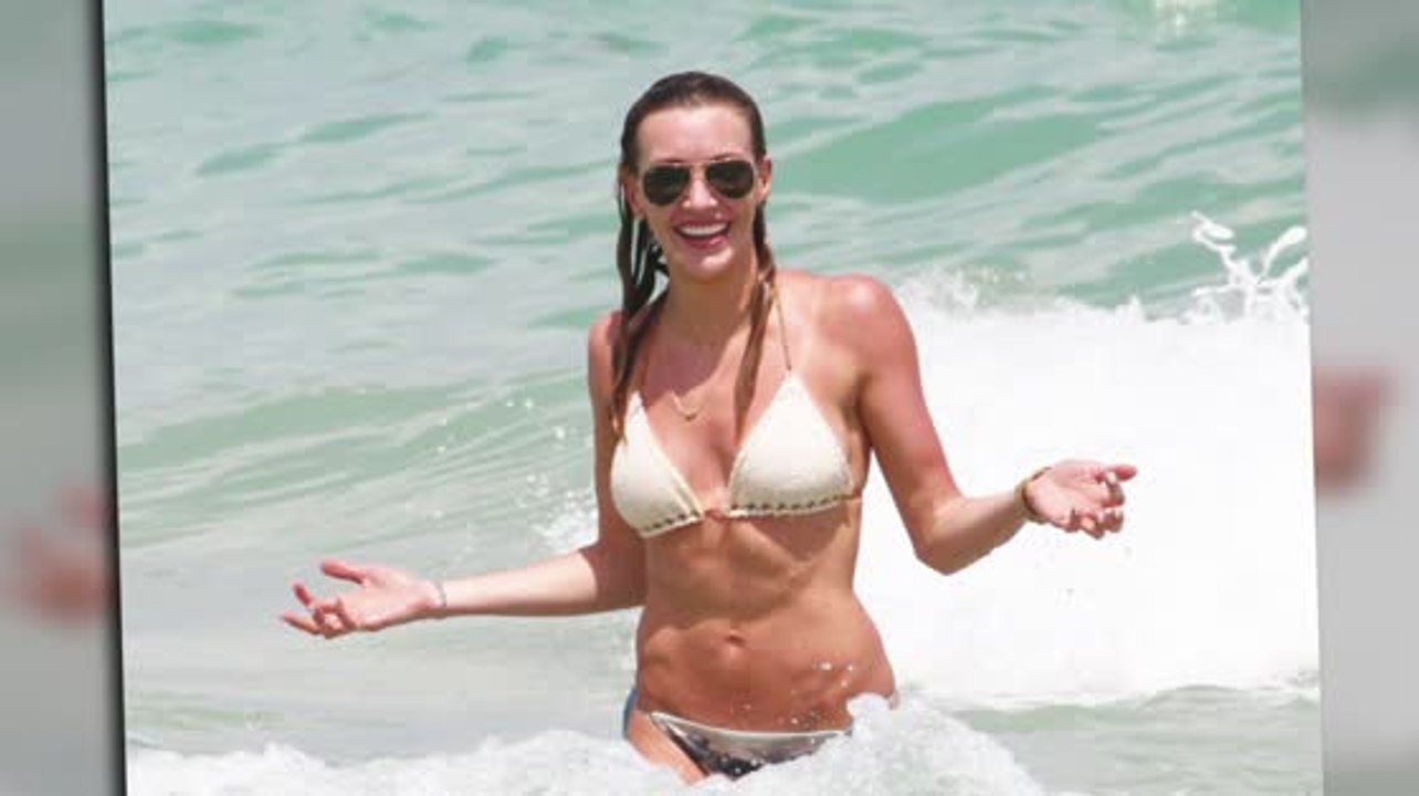 Katie Cassidy trägt einen niedlichen Bikini in Miami