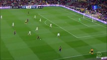 Barcelona v PSG - Dani Alves long range shot 21.04.2015