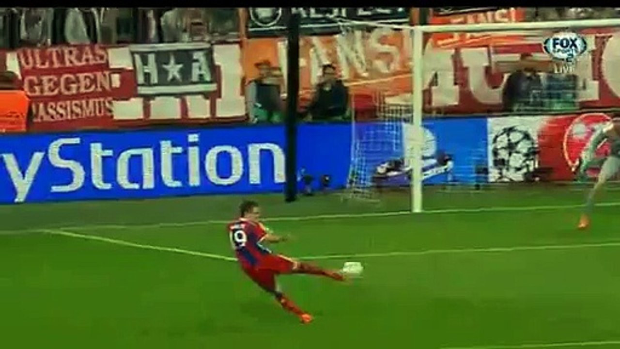 Gotze fantastic volley - Bayern Munchen v. Porto 21.04.2015