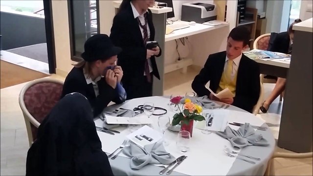 Un drôle de repas : Saynette jouée par les élèves de seconde bac Technologique Hôtellerie du lycée Jacques Coeur