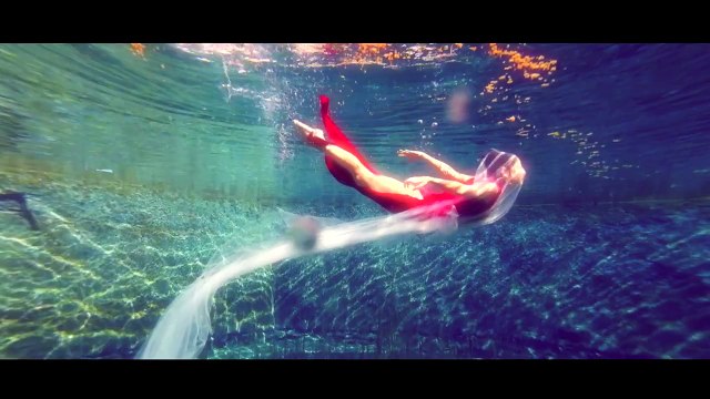 Olmazsa Olmazımsın ilyas yalçıntaş-büşra periz(2015 Offical Clip )