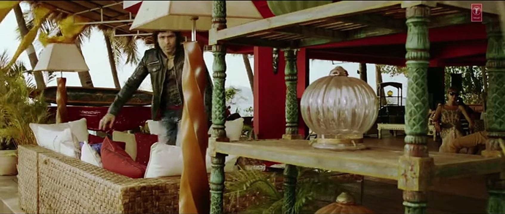 Hale Dil Tujhko Sunata Murder 2 Full Video Song - Emraan Hashmi -MUST