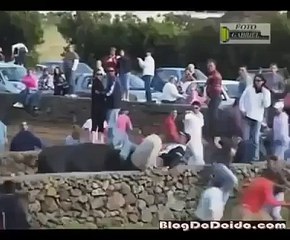 Download Video: لهذا منعت مصارعة الثيران في إسبانيا