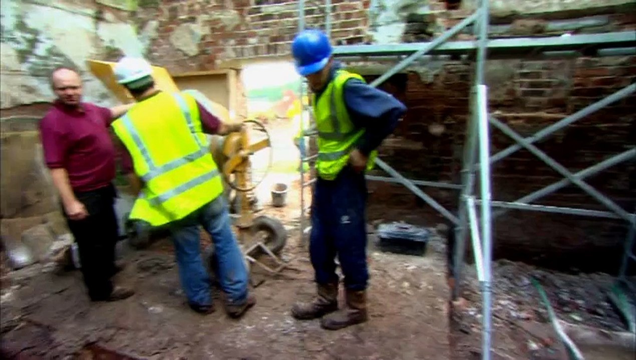 Restoration Man S01E01 Bath Lodge