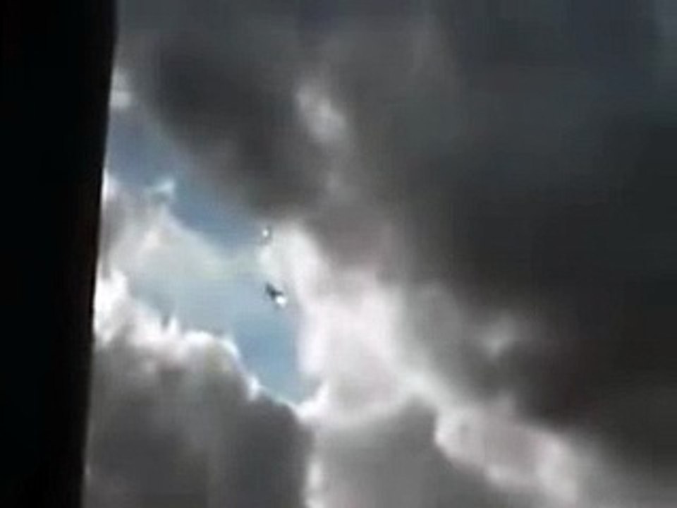 Watch 2 Angels Caught Fighting on Cam in the Sky in Brazil - YouTube