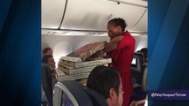 Delta orders pizza for passengers on delayed flight