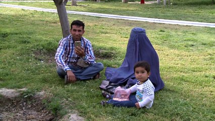 Jardines sobre cenizas de la guerra en Kabul