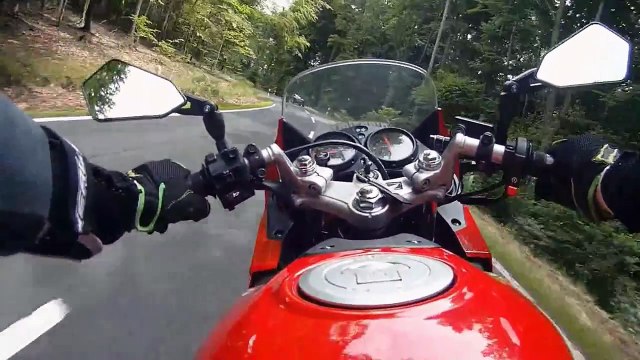 Honda CBR 125 R vs Audi TT | Follow/Race