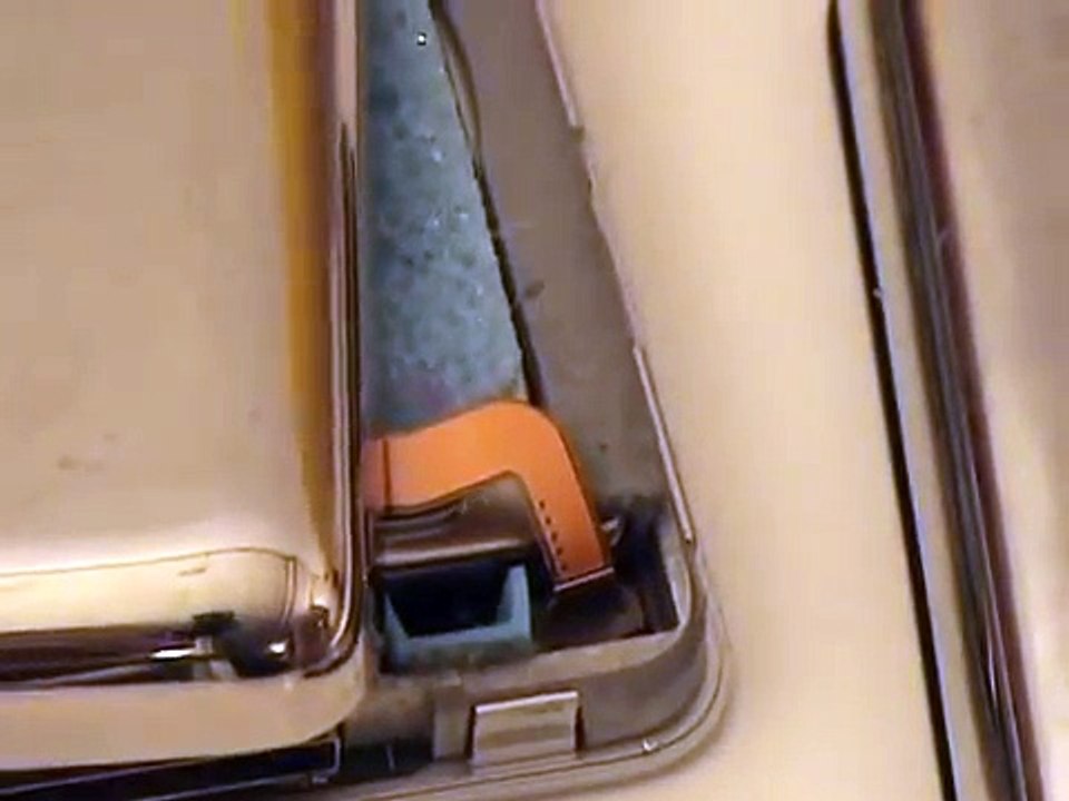 iPod Classic Battery Replacement Tutorial 6th 7th Generation | GadgetMenders.com