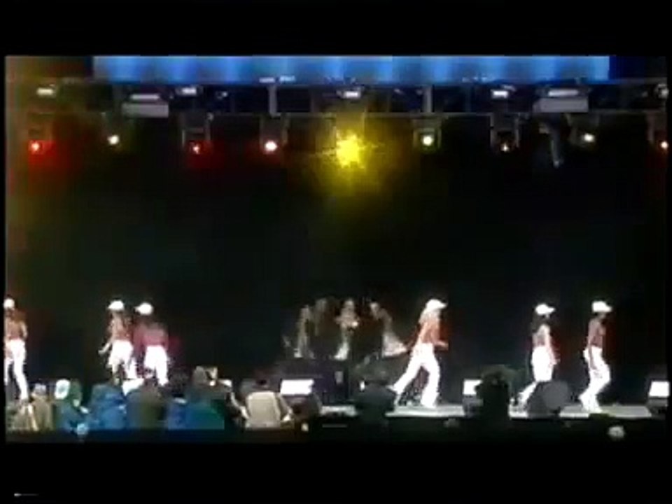 Truesteppers And Dane Bowers Feat Victoria Beckham Out Of Your Mind Live At Party In The Park 2000