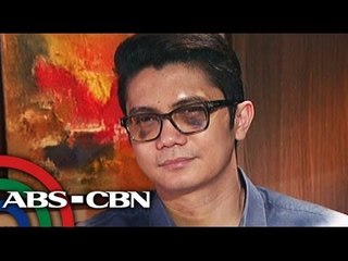 Vhong seeks forgiveness from GF, sons