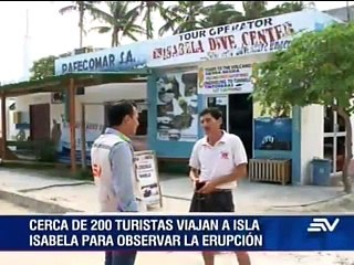 Erupción del volcán Wolf atrae a turistas