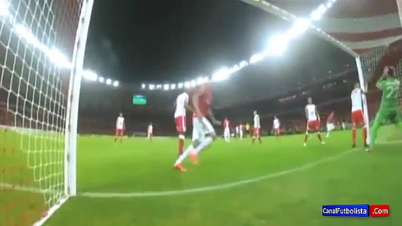 Inter de Porto Alegre venció 2-0 a Independiente Santa Fe y pasó a semis de Copa Libertadores