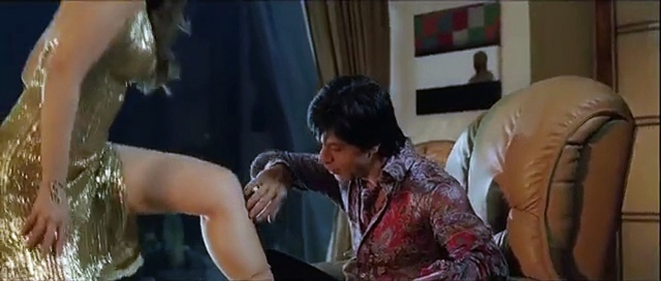 Kareena Kapoor hot Song from Shah Rukh Khans Don Movie, image size:2541x1080