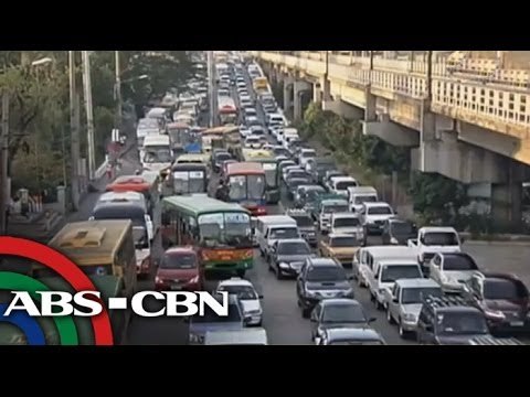 DPWH projects cause heavy traffic on EDSA