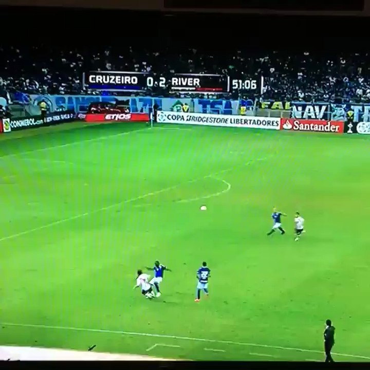 Cruzeiro vs River Plate: Teo Gutiérrez concreta la maldición