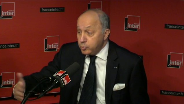 Laurent Fabius : On ne peut pas dire au milieu d'un match de football : maintenant, on va jouer au rugby