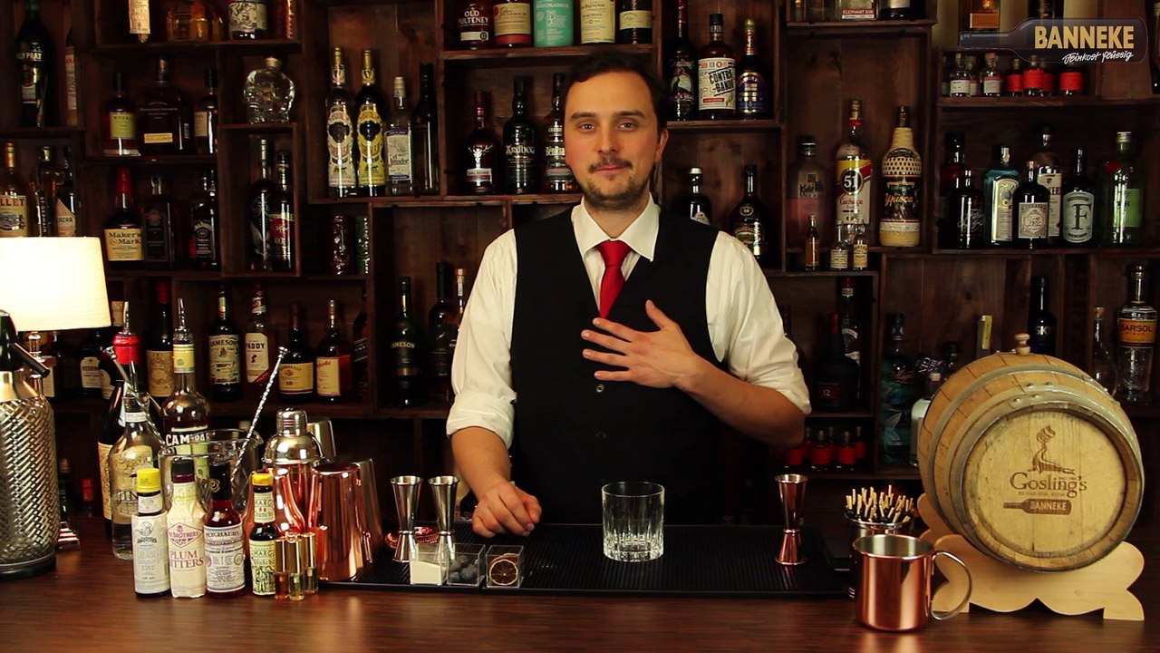 Negroni - Gin Cocktail selber mixen -  Schüttelschule by Banneke
