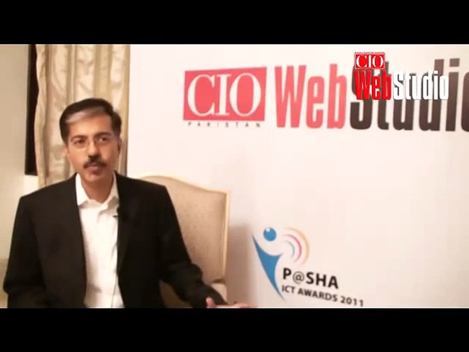 Red Carpet Showcase_ Amin Hashwani at Pasha ICT Awards 2011