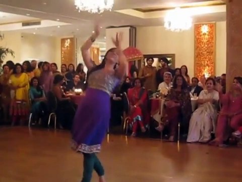 Desi Wedding Dance -Mehndi Hy Lagne Wali (Full HD) - Video Dailymotion