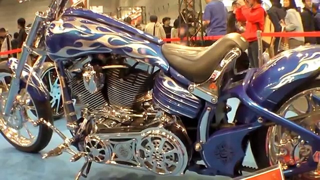Pendant ce temps la, au Japon. Salon custom bike 2015