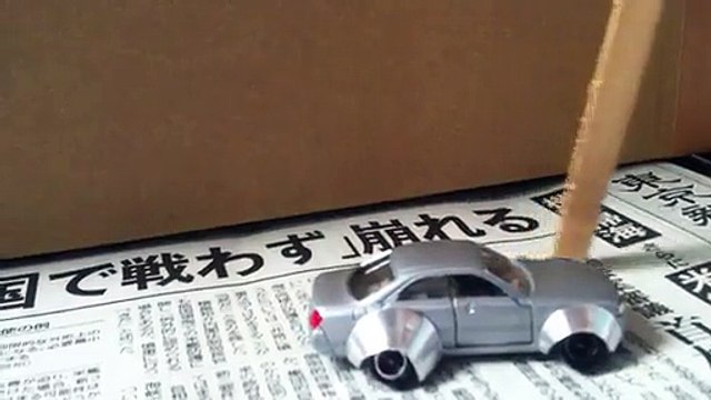トミカ　1/63 ワークスフェンダー　セドリック　タイヤ回転