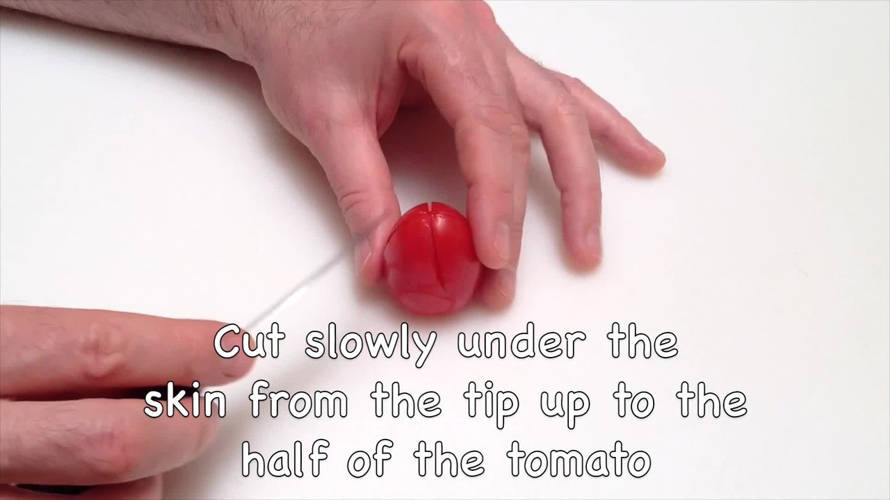 How to quickly make a cherry tomato flower