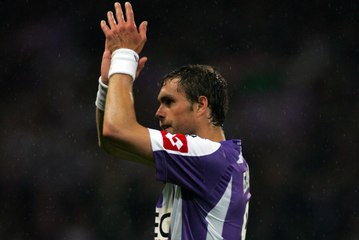 Une folle soirée sponsorisée par Johan Elmander!