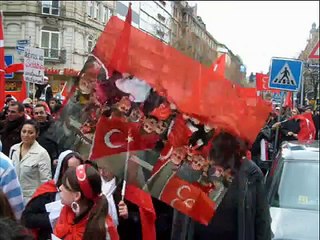 FRANKFURT AM MAIN - TÜRKEN DEMO GEGEN PKK TEIL 3    AKSARAY