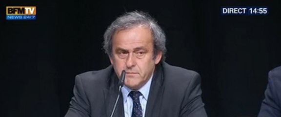 Dirigeants et stars du football offrent un «carton rouge» à la Fifa