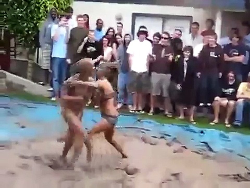 College Girls Mud Wrestling (1)