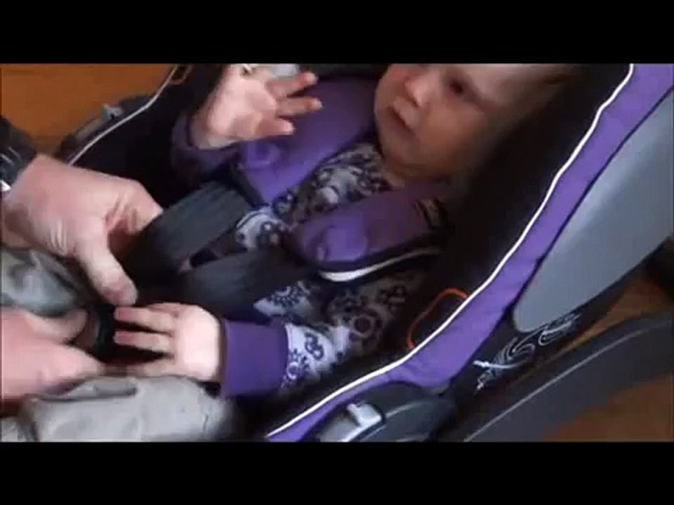 Siège-auto iZi Go Besafe groupe 0+ de Mima : comment installer