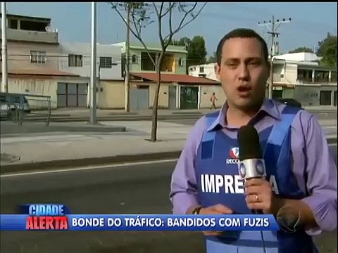 Vídeo mostra traficantes fortemente armados no Rio de Janeiro