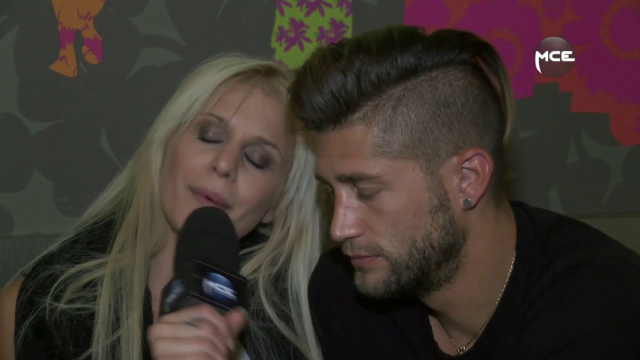 Le couple phare Adixia (les Chtis) et Paga (les Marseillais) présente en exclusivité leur single "Just married"