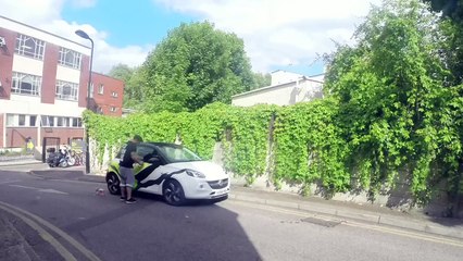 Une Opel Adam Rocks Air fusionne avec un street-art