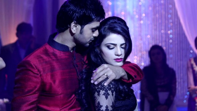 Meri Aashiqui Tum Se Hi - Ranveer and Ishani Romantic Dance