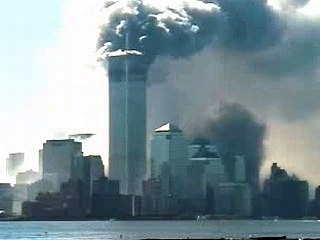 9/11 CONSPIRACY:  SMOKE AT BASE OF WTC RIGHT BEFORE COLLAPSE