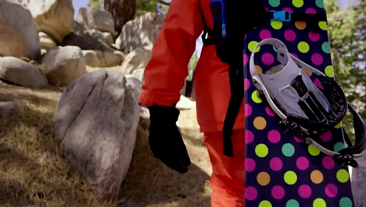 Faire du surf sur les nuages, tracté par un hélicoptère : CHECK !